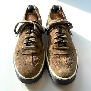 Vince brown suede leather shoes: Mens US 10/ Eur 44. Only worn twice.